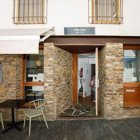 Charming Romantic Villa with Sea Views in Cadaqués Cadaqués